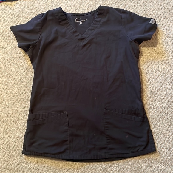 Bundle of 8 scrub tops - Picture 7 of 9